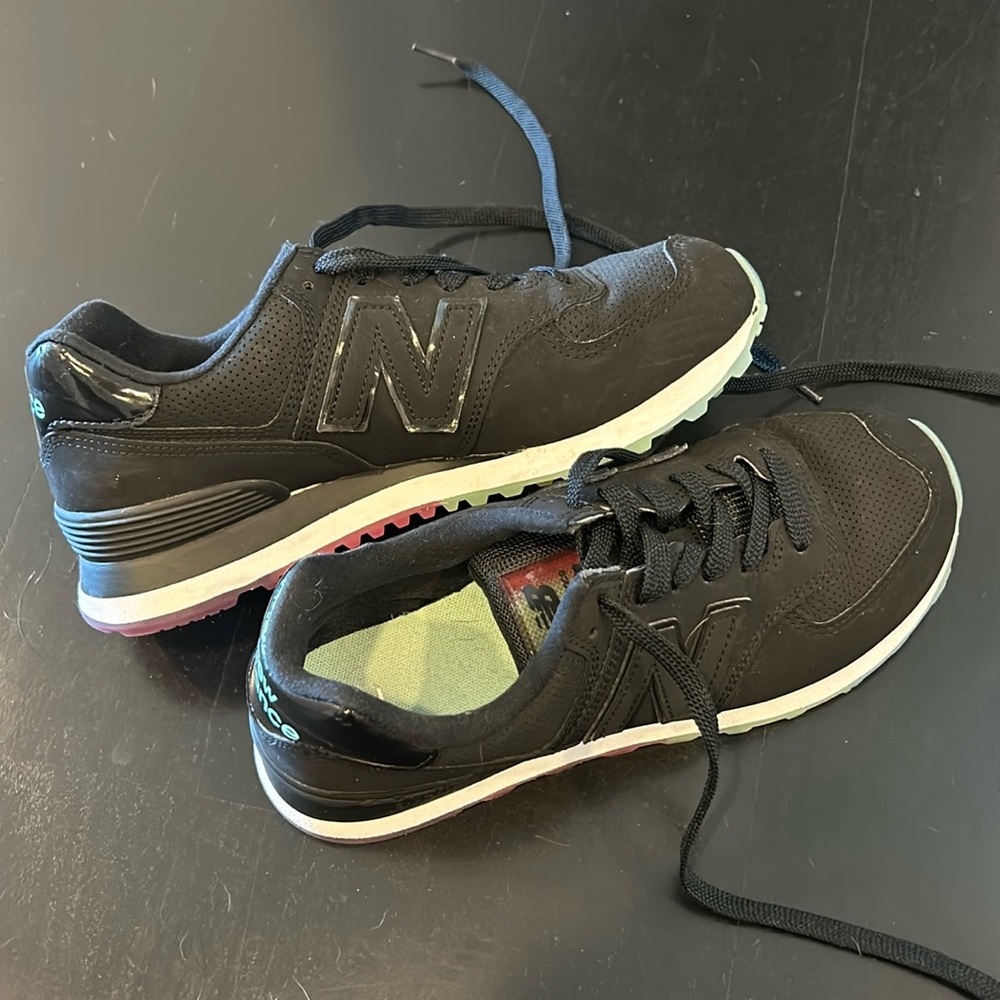 NEW BALANCE women’s 8